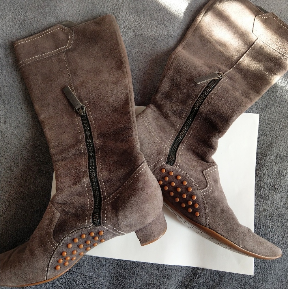 Tod's Tall Grey Suede Leather Boots